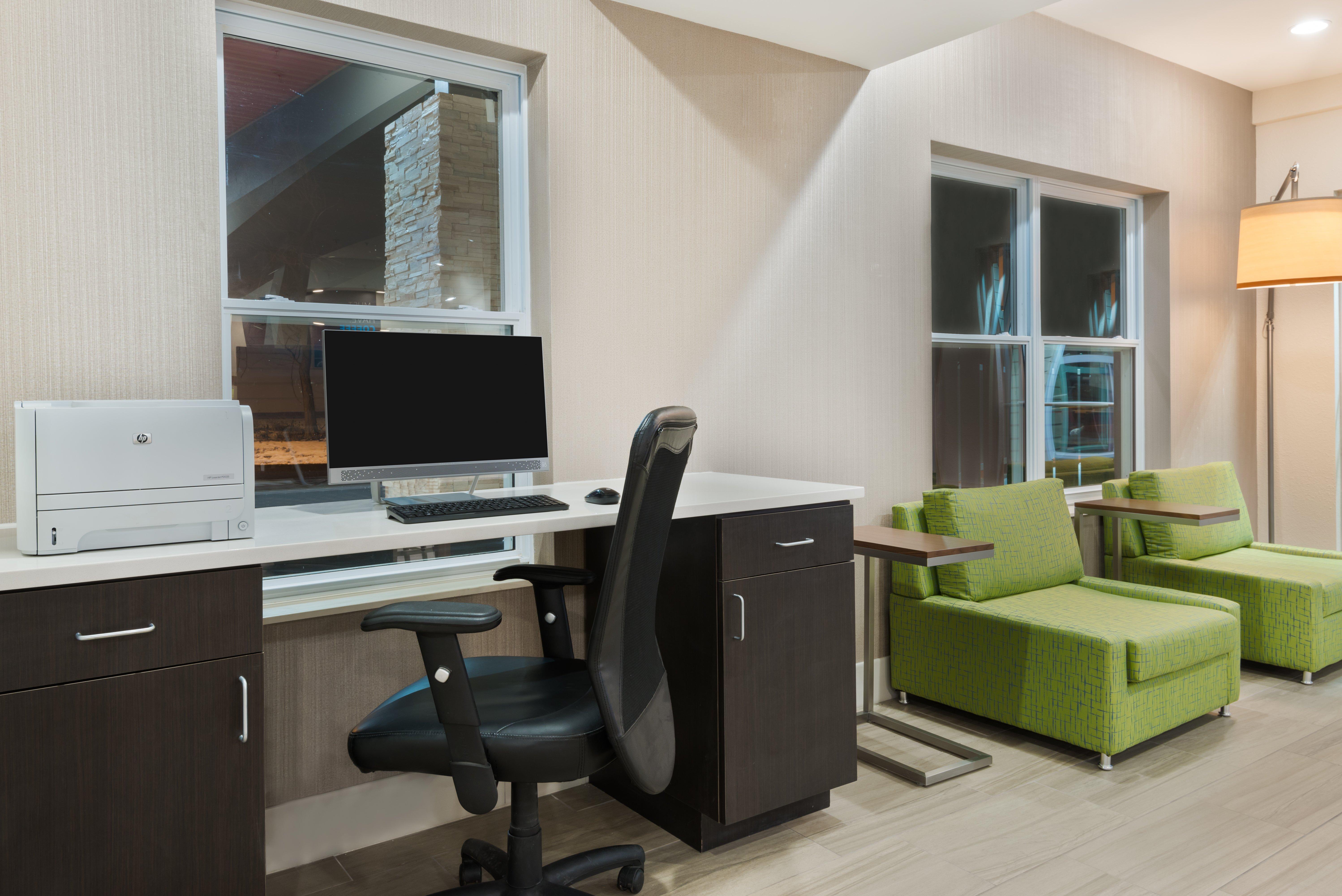 Holiday Inn Express & Suites - Columbus Airport East By Ihg Exteriör bild