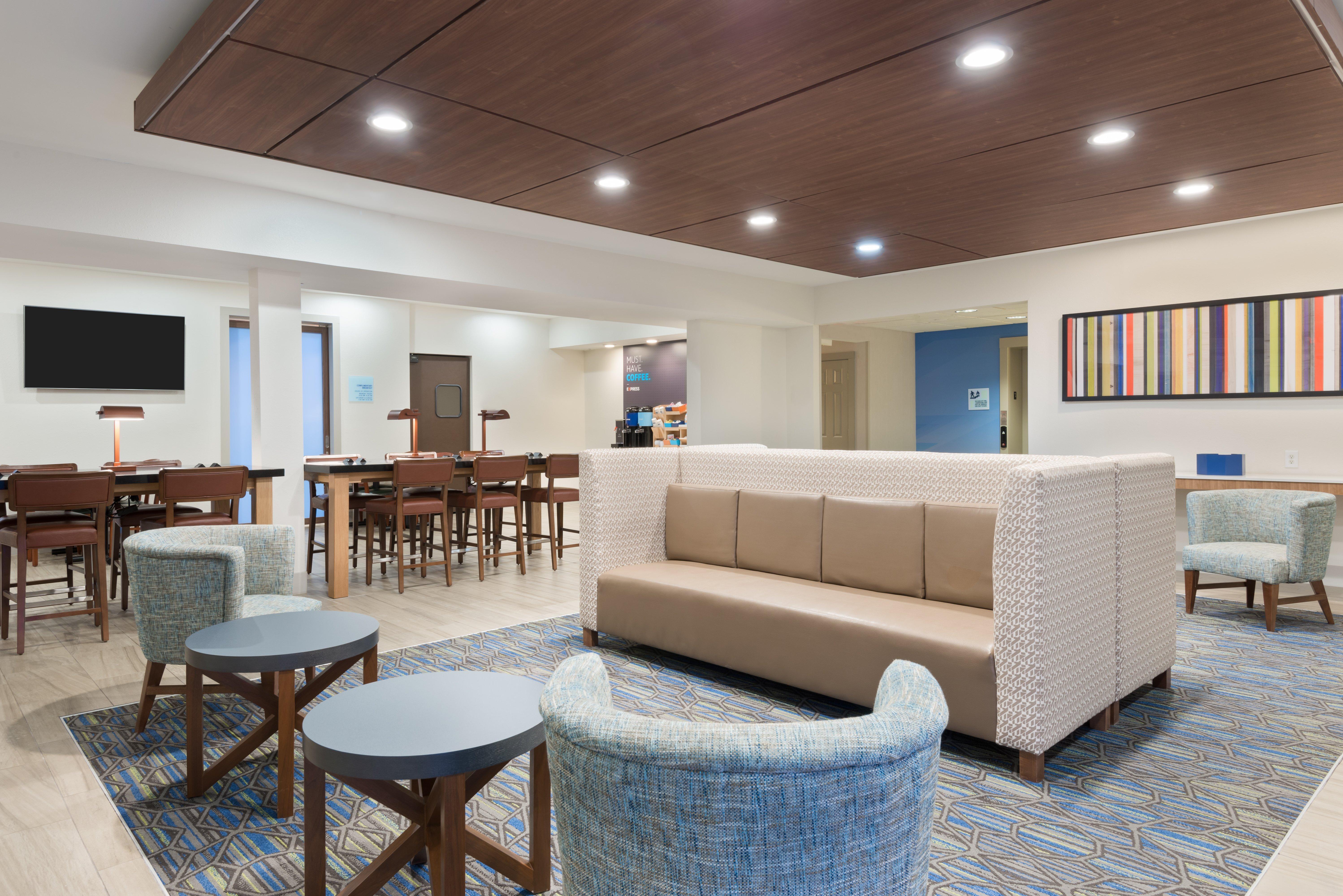 Holiday Inn Express & Suites - Columbus Airport East By Ihg Exteriör bild