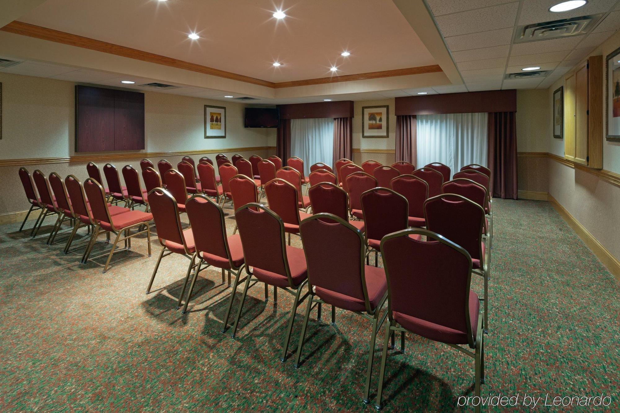 Holiday Inn Express & Suites - Columbus Airport East By Ihg Business bild