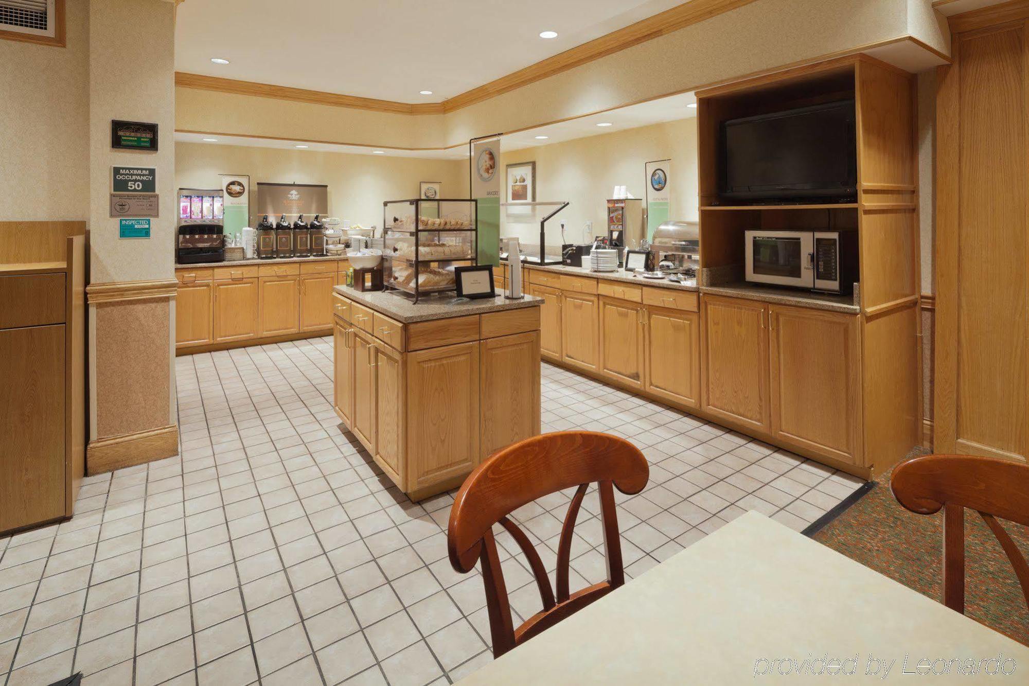 Holiday Inn Express & Suites - Columbus Airport East By Ihg Restaurang bild